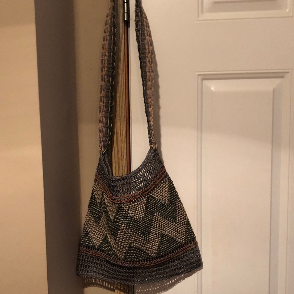 Fishnet Shoulder Bag - Picture 2 of 2